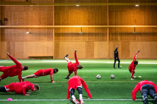 Spelare värmer upp