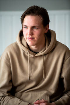 Degerfors IF Adam Carlen blir intervjuad