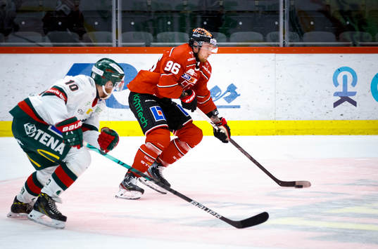 Frölundas Jens Olsson och Örebros Robin Kovacs