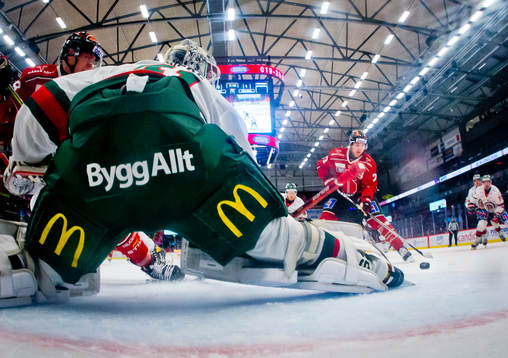 Örebros Oliver Eklind gör 1-1