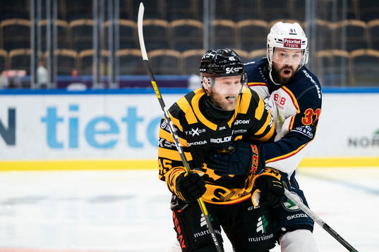 Skellefteås Oscar Möller och Djurgårdens Dick Axelsson
