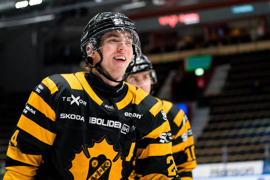 Skellefteås Andreas Wingerli jublar