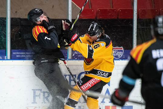 Brynäs Marcus Björk och Luleås Linus Klasen