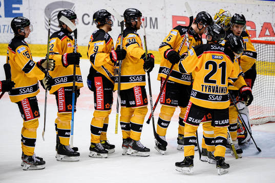 Luleås spelare jublar