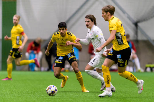 Elfsborgs Ahmed Qasem och Helsingborgs Brandur Hendriksson