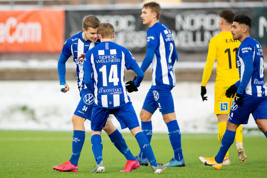 IFK Göteborgs Alfons Nygaard jublar ihop med Hannes
