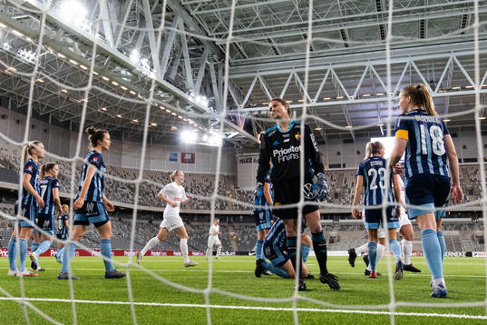 Djurgårdens målvakt Kelsey Daugherty deppar