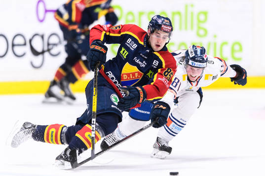 Djurgårdens Michael Haga och Växjös Fredrik Karlström