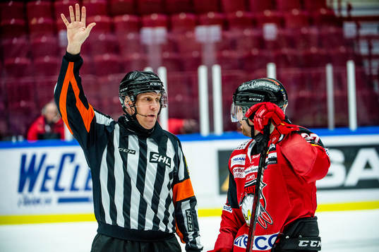 Domare Morgan Johansson och Malmö Redhawks Ponthus