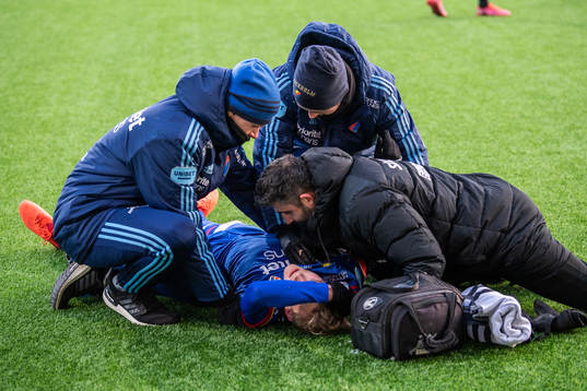 Djurgårdens Axel Wallenborg får läkarvård