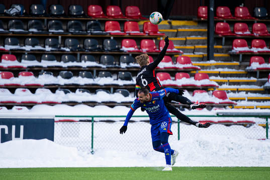 Djurgårdens Dzenis Kozica och Brommapojkarnas Gustav