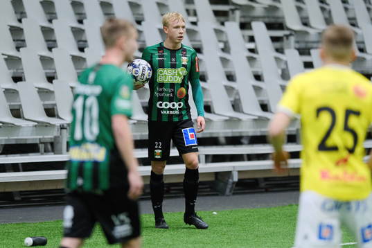 Varbergs Andre Boman med inkast