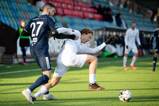Utsiktens Ylli Podrimcaku och Örgrytes Herman Sjögrell
