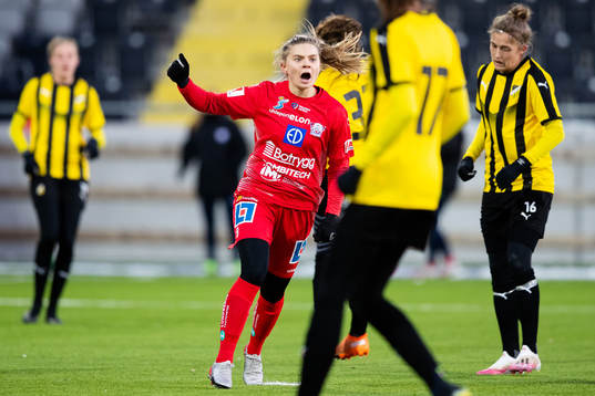 Linköpings Therese Simonsson jublar