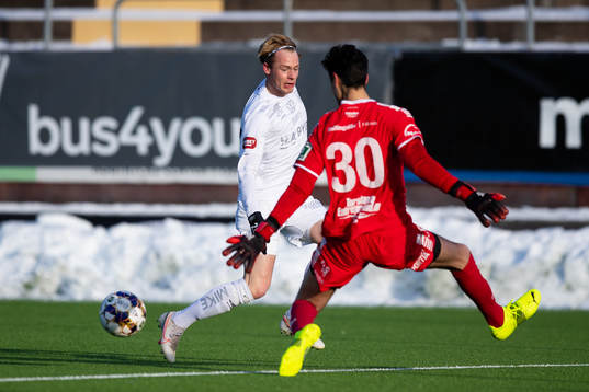 Örgrytes Arvid Sigurdsson i friläge mot Utsiktens