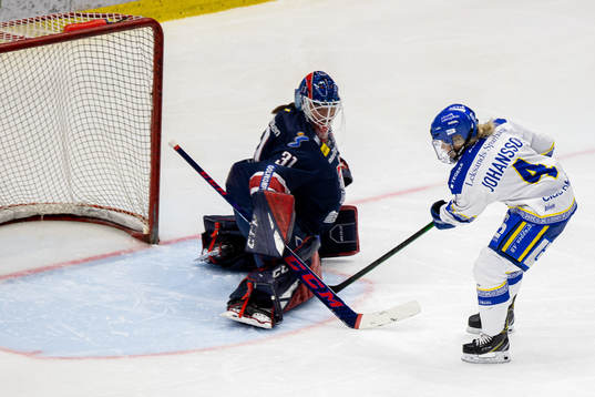 Leksands Wilma Johansson oroar framför Linköpings