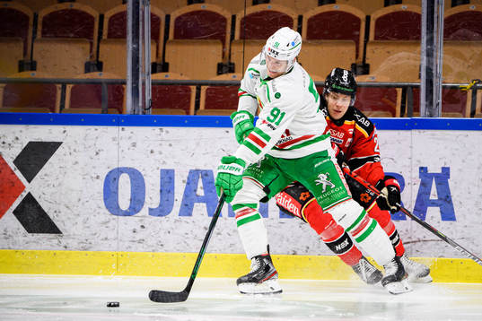 Rögles Adam Tambellini och Luleås Erik Gustafsson