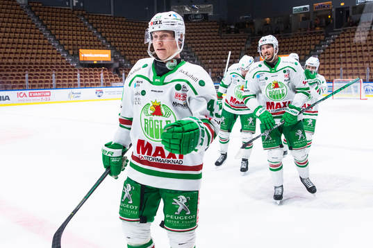 Rögles Olli Palola jublar