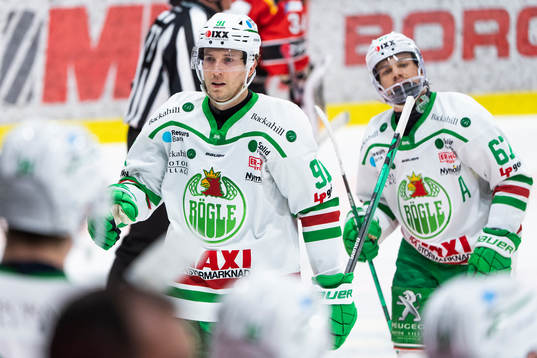 Rögles Adam Tambellini jublar