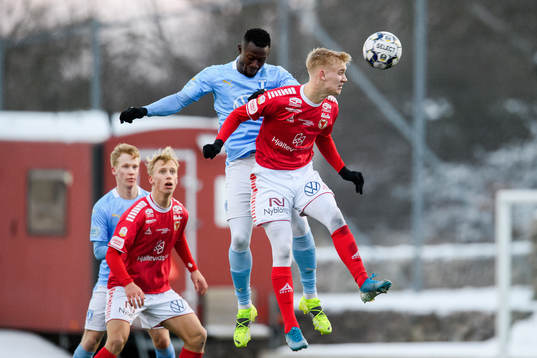 Malmö FFs Bonke Innocent och Kalmars Oliver Berg