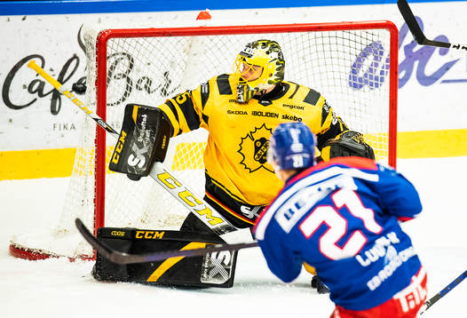 Skellefteås målvakt Arvid Söderblom och Oskarshamns