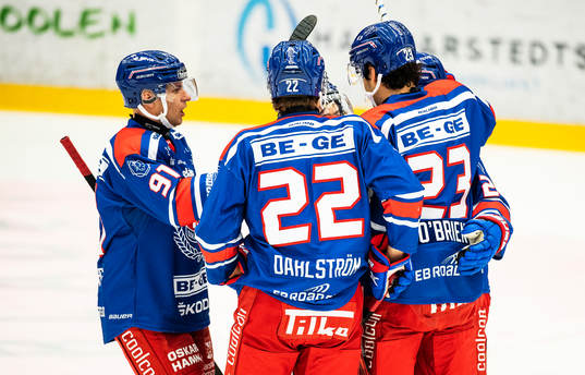 Oskarshamns Brian Cooper jublar