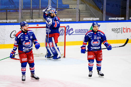 Oskarshamns målvakt Joe Cannata deppar
