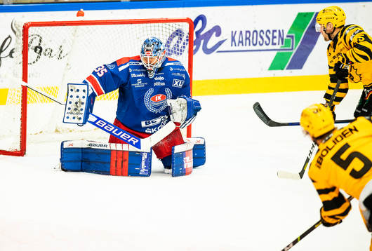 Oskarshamns målvakt Joe Cannata och Skellefteås Philip