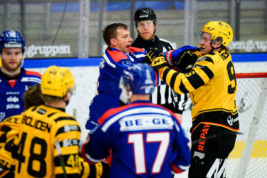 Oskarshamns Brian Cooper i bråk med Skellefteås Rickard
