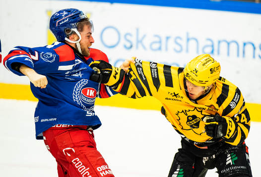 Oskarshamns Adam Janosik och Skellefteås Andreas Wingerli