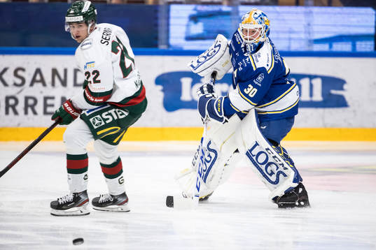 Frölundas Linus Nässén och Leksands målvakt Janne
