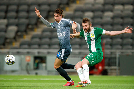 Brages Anton Lundin och Hammarbys Mads Fenger Nielsen