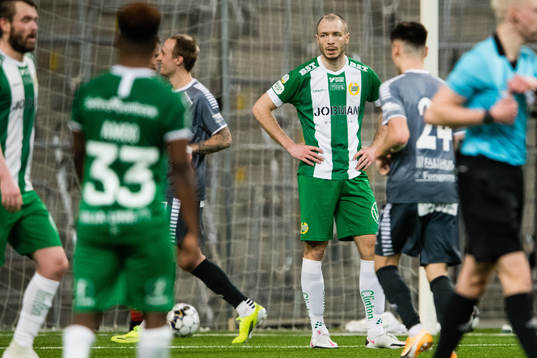 Hammarbys Jon Gudni Fjoluson deppar