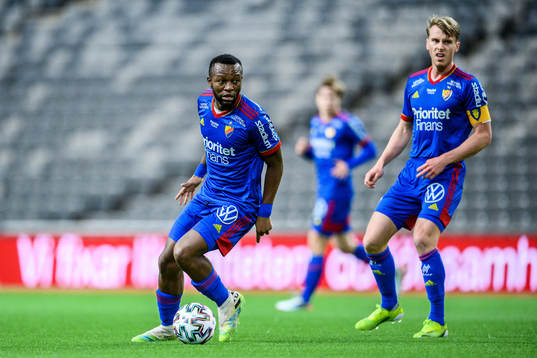 Djurgårdens Emmanuel Banda och Rasmus Schüller