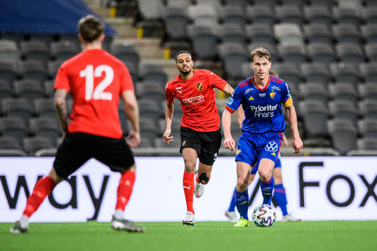Vasalunds Alexander Andue och Djurgårdens Rasmus Schüller