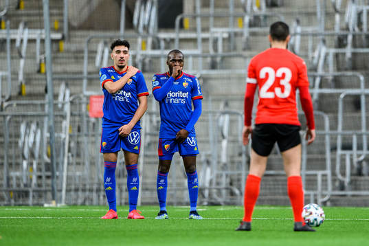 Djurgårdens Alexandros Garcia-Tsotidis och Edward Chilufya
