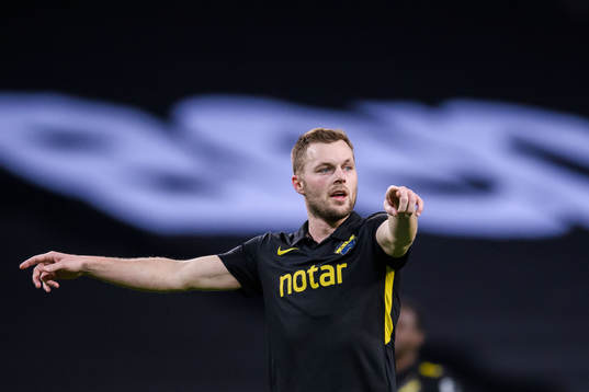 s Sebastian Larsson