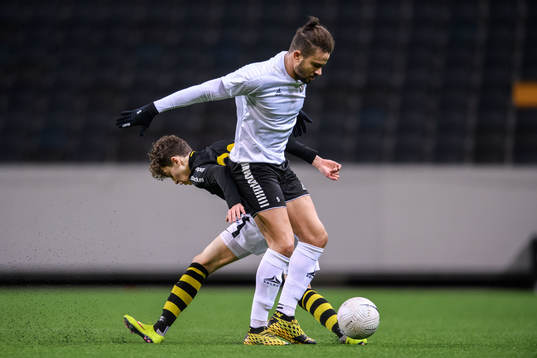 s Victor Andersson och Örebros Fabio De Sousa Silva