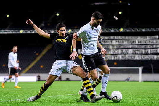 s Joshua Sivertsen och Örebros Alfred Ajdarevic