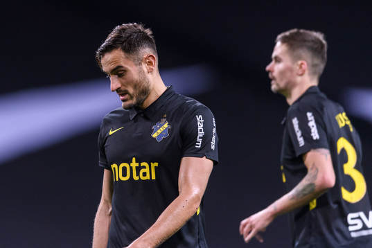 s Sotirios Papagiannopoulos och AIK:s Mikael Lustig