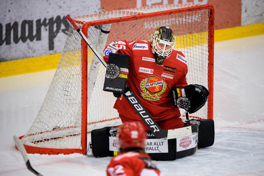 Almtunas målvakt Viktor Andrén