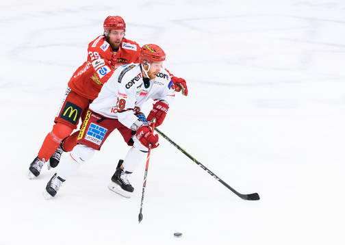 Almtunas Mattias Johansson och Modos Michael Boivin