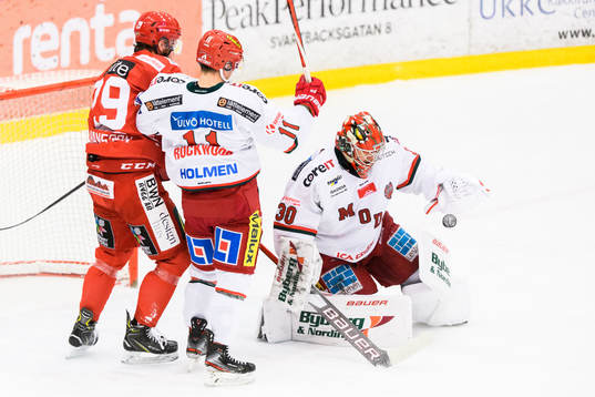 Modos målvakt Anthony Peters