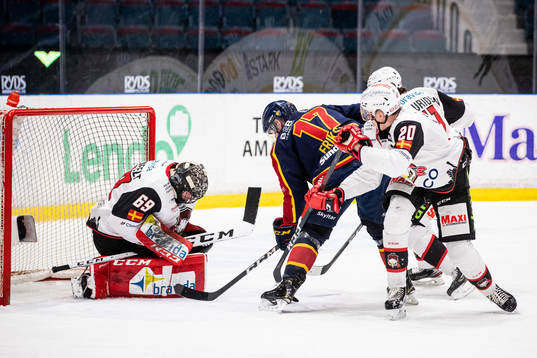 Malmö Redhawks målvakt Oscar Alsenfelt och Djurgårdens