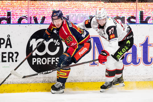 Djurgårdens Tobias Ekberg och Malmö Redhawks Ponthus