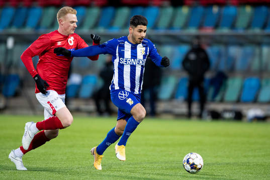 Degerfors Jakob Ortmark och IFK Göteborgs Hosam Aiesh