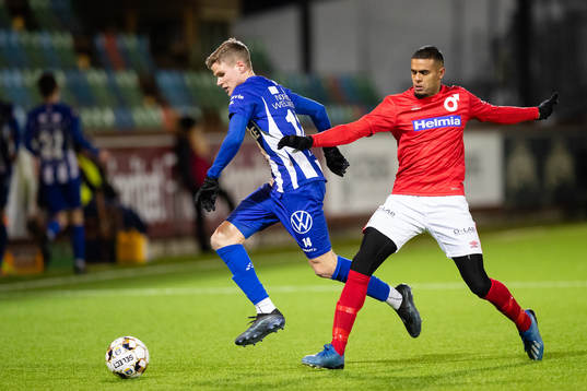 IFK Göteborgs Gustaf Norlin och Degerfors Adhavan Rajamohan
