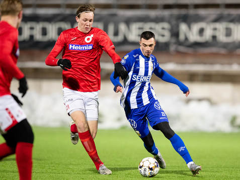 Degerfors Adam Carlén och IFK Göteborgs Giorgi