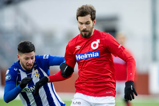 IFK Göteborgs Kevin Yakob och Degerfors Sebastian Ohlsson