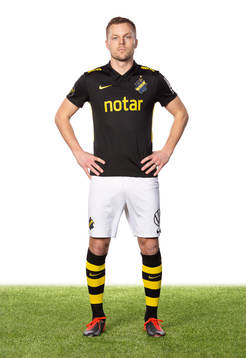 s Sebastian Larsson